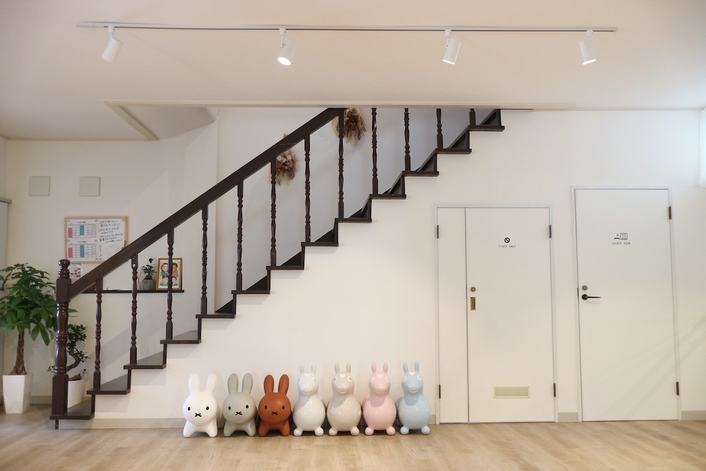 スタジオエリア&キッズスペース。広々としたキッズスペース